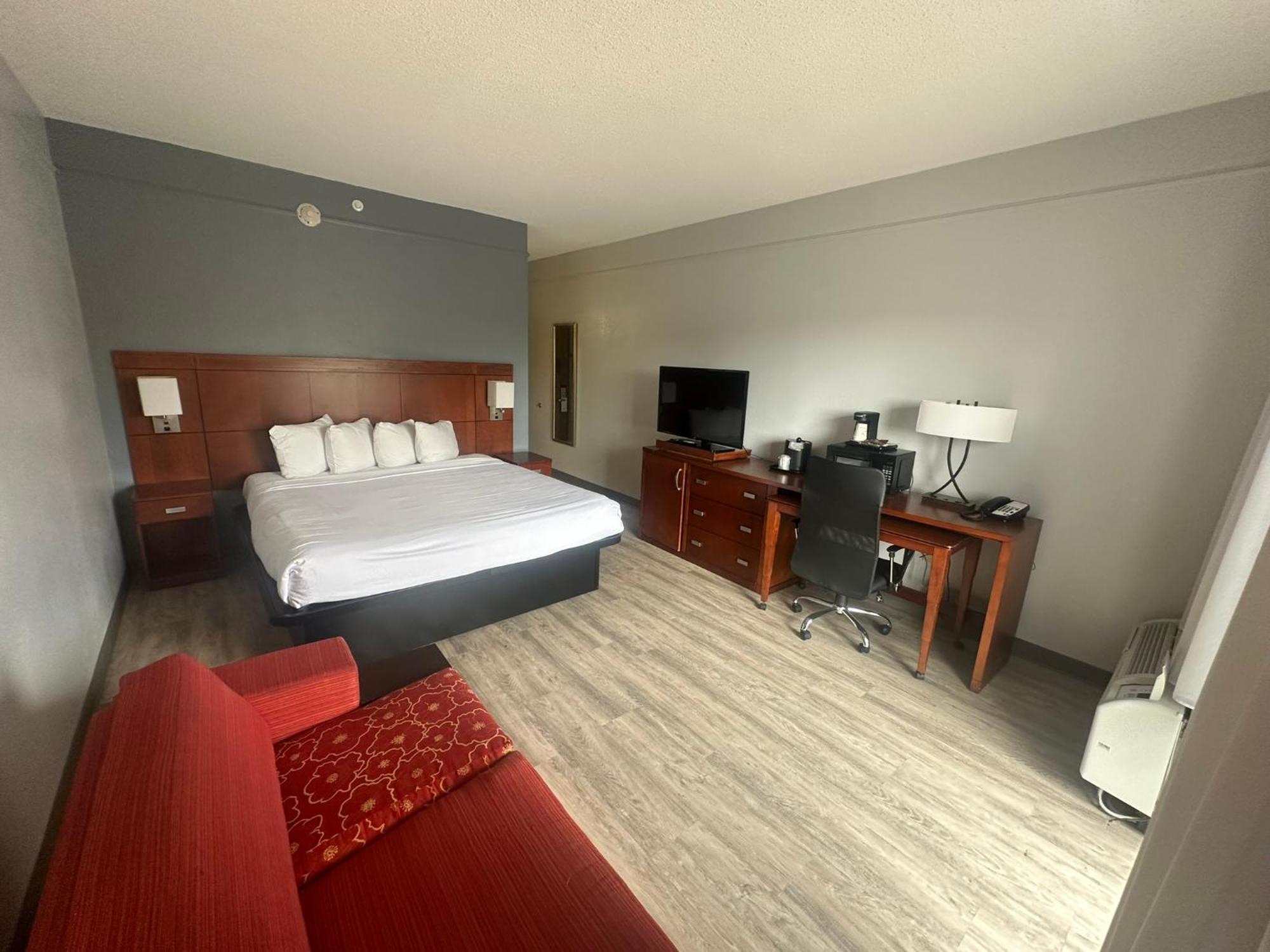 Super 8 By Wyndham Dallas Love Field Airport Exterior foto